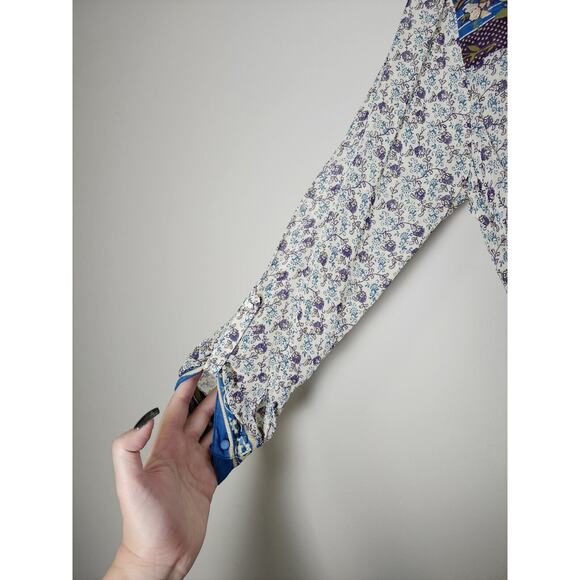 Lucky Brand Savannah Gypsy Boho Peasant Top Blouse Size Medium Blue Floral - Picture 4 of 8